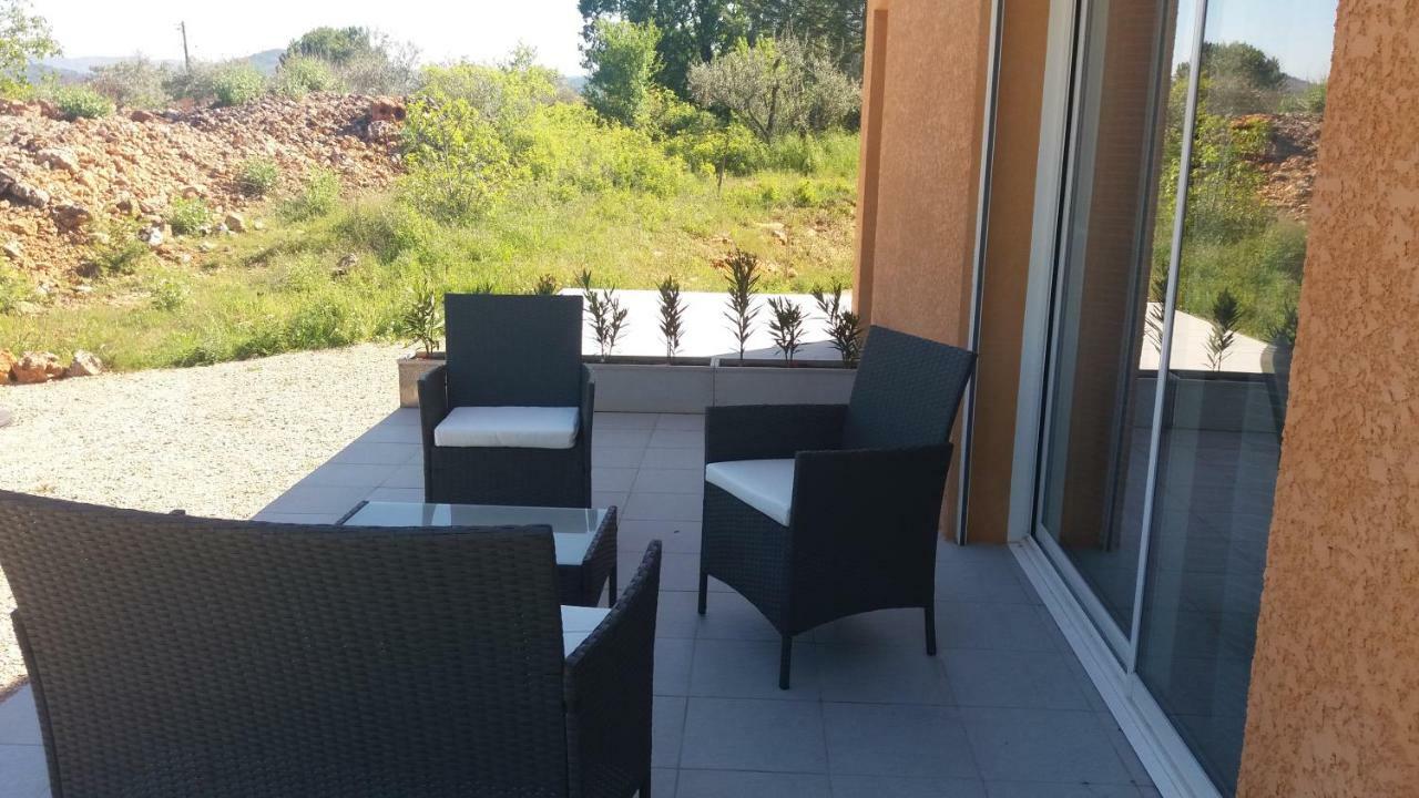 Chambres D'Hotes, B&B Climatisees La Borrellienne Сен-Максимен-ла-Сент-Бом Экстерьер фото
