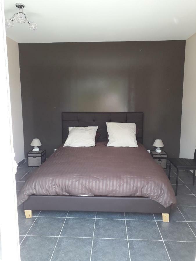 Chambres D'Hotes, B&B Climatisees La Borrellienne Сен-Максимен-ла-Сент-Бом Экстерьер фото